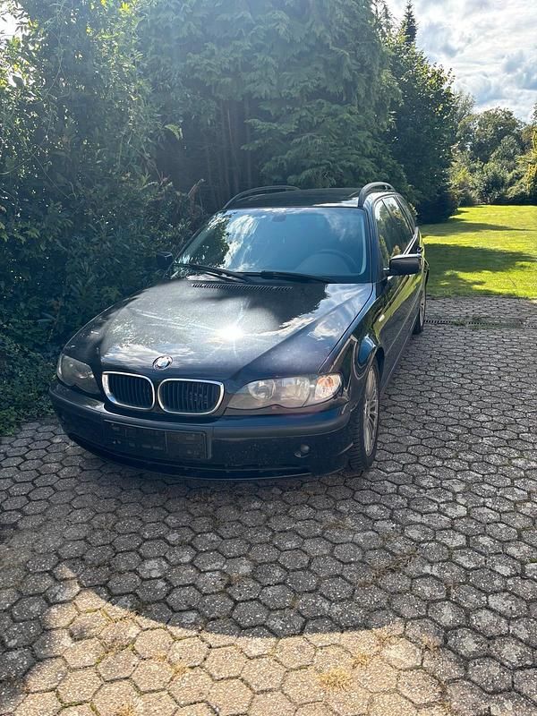 Schwarz Gebraucht 2005 BMW 320 Basis Kombi | 1.150 € (Superpreis) - Bild 1/4