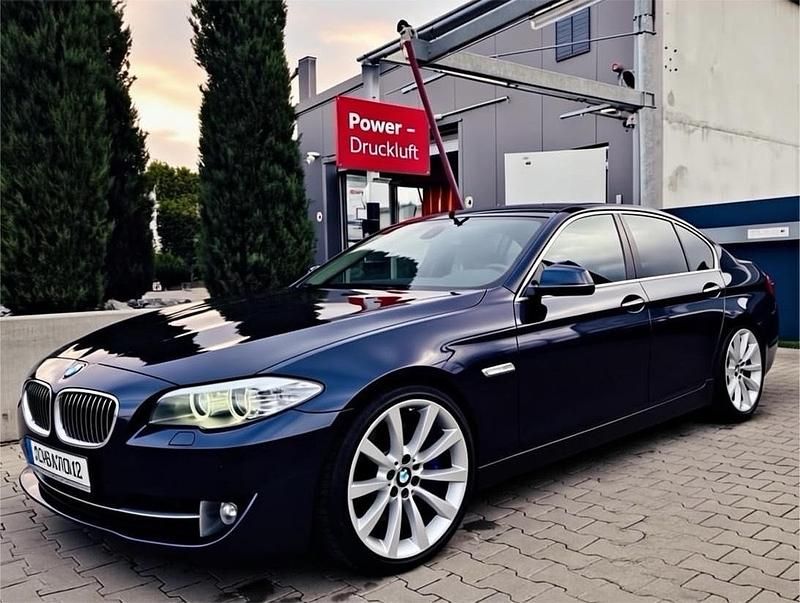 Grau Gebraucht 2012 BMW 525 Limousine | 12.990 € (Fairer Preis) - Bild 1/4