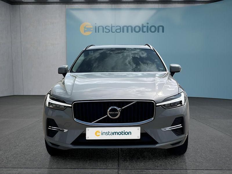 Gebraucht Volvo XC60 Core 197 PS (144 kW) 2024 Grau SUV