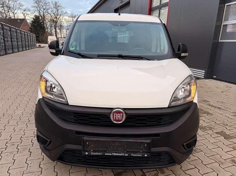 Gebraucht Fiat Doblò Basis 105 PS (77 kW) 2016 Weiß Van / Kleinbus