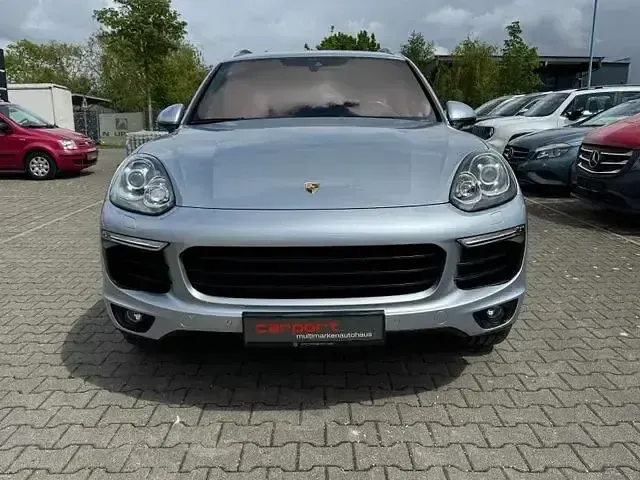 Gebraucht Porsche Cayenne Diesel 262 PS (192 kW) 2016 Silber SUV