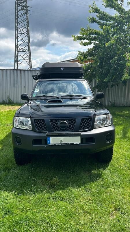 Schwarz Gebraucht 2009 Nissan Patrol SUV | 21.500 € (Superpreis) - Bild 1/4
