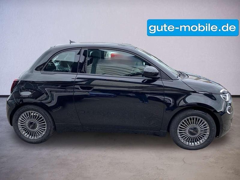Gebraucht Fiat 500e Action 69 kW (95 PS) 2024 Onyx schwarz Limousine
