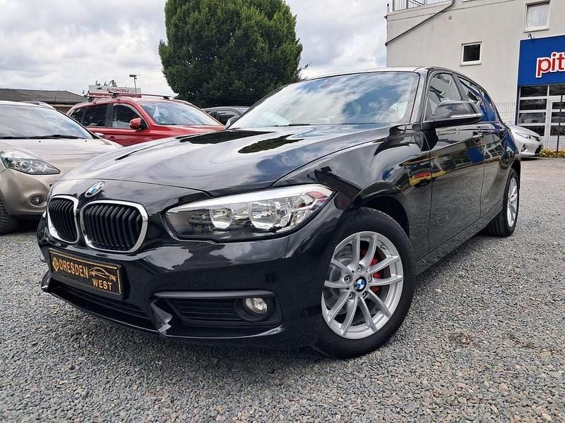 Schwarz Gebraucht 2017 BMW 114 Sport Line Kleinwagen | 10.999 € (Guter Preis) - Bild 1/4