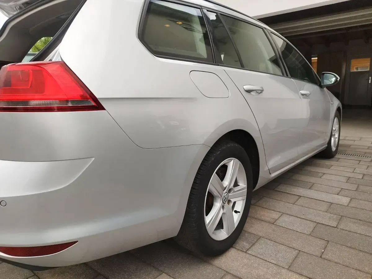 Gebraucht VW Golf VII Comfortline 110 PS (80 kW) 2015 Silber Kombi
