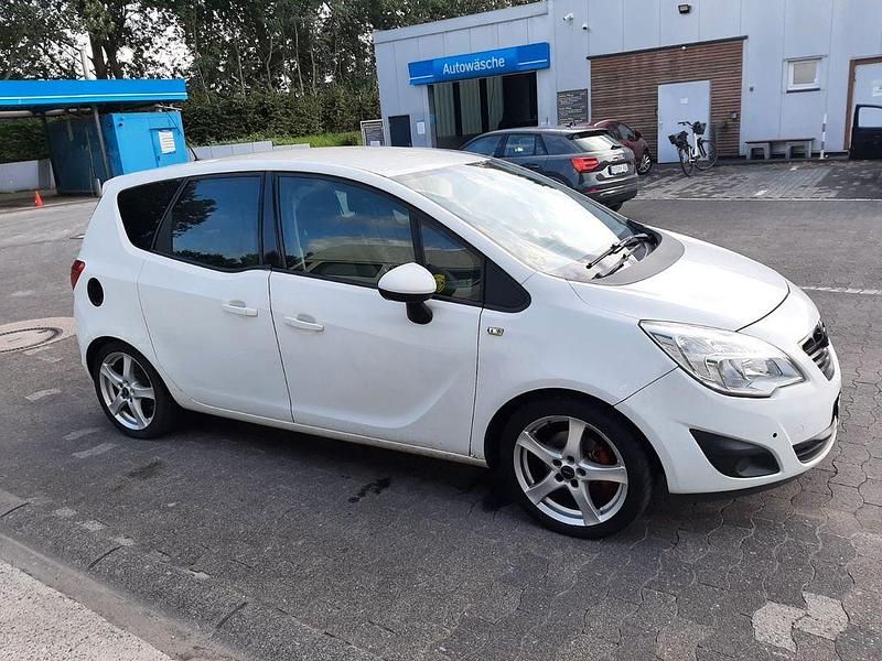 Gebraucht Opel Meriva Edition 95 PS (69 kW) 2011 Schwarz Van / Kleinbus