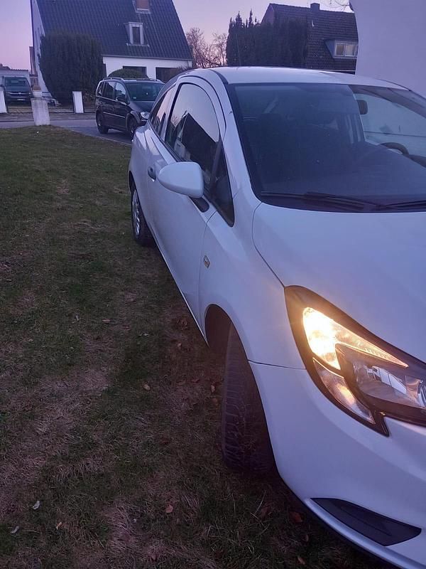 Gebraucht Opel Corsa 69 PS (50 kW) 2016 Weiß Kleinwagen