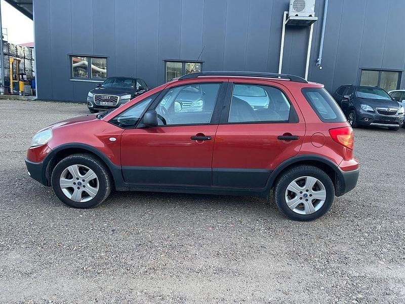 Gebraucht Fiat Sedici Dynamic 120 PS (88 kW) 2010 Orange SUV