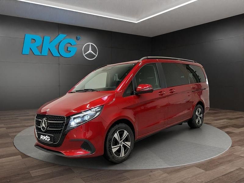 Gebraucht Mercedes V250 Style 190 PS (139 kW) 2025 Rot Van / Kleinbus