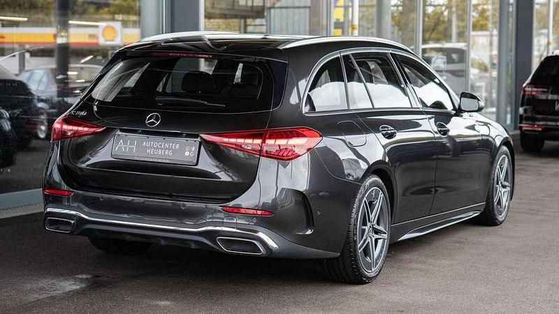 Gebraucht Mercedes C180 AMG 170 PS (125 kW) 2022 Schwarz Limousine
