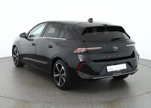 Gebraucht Opel Astra Elegance 131 PS (96 kW) 2023 Schwarz Kleinwagen