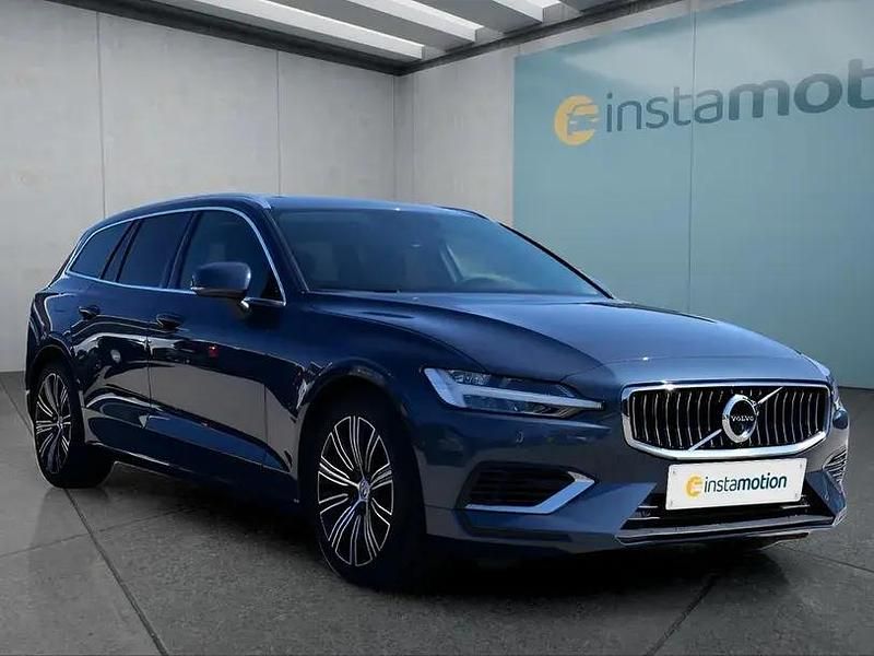 Gebraucht Volvo V60 455 PS (334 kW) 2022 Blau Kombi