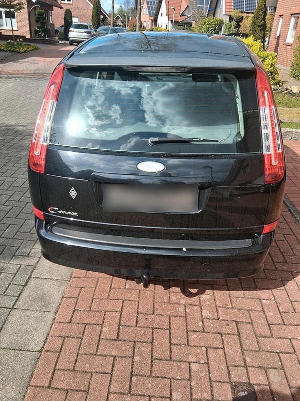 Gebraucht Ford Focus 125 PS (91 kW) 2010 Schwarz Kombi