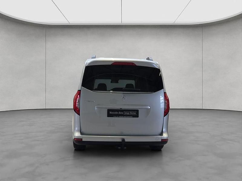 Gebraucht Mercedes T180 Edition 116 PS (85 kW) 2024 Silber Van / Kleinbus