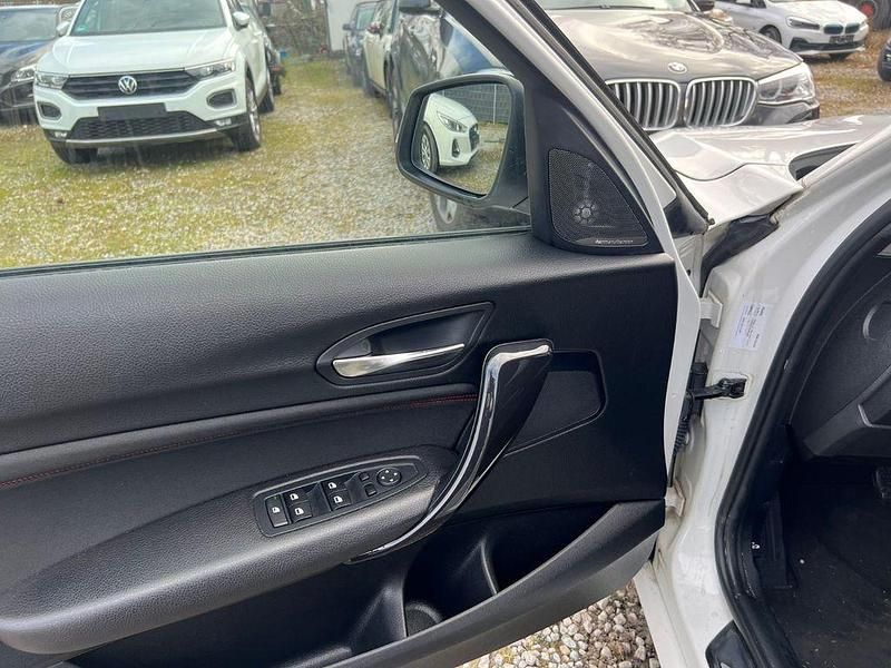 Gebraucht BMW 120 Sport Line 184 PS (135 kW) 2014 Weiß Kleinwagen