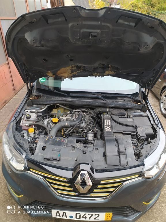Gebraucht Renault Mégane IV Intens 132 PS (97 kW) 2017 Grau Limousine