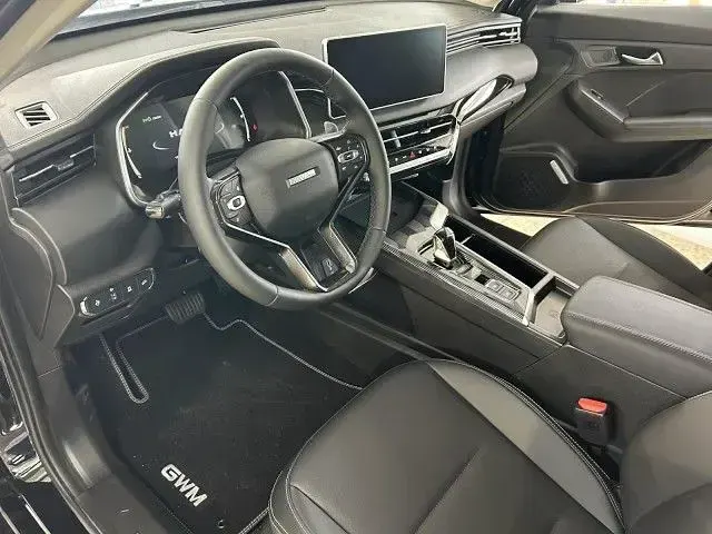 Neu Haval Jolion Lux 177 PS (130 kW) 2026 Schwarz SUV