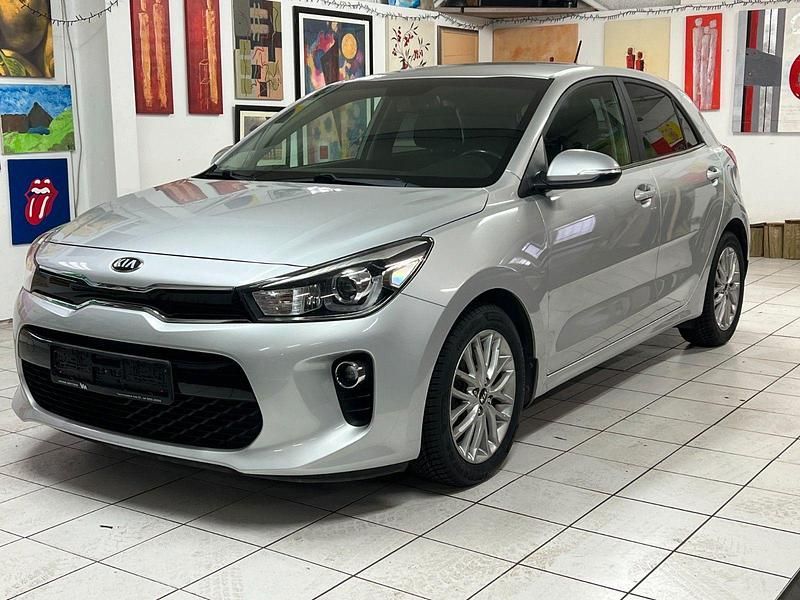 Silber Gebraucht 2018 Kia Rio Edition 7 Kleinwagen | 12.500 € (Fairer Preis) - Bild 1/4