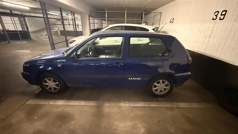 Gebraucht VW Golf III 61 PS (44 kW) 1996 Blau Kleinwagen