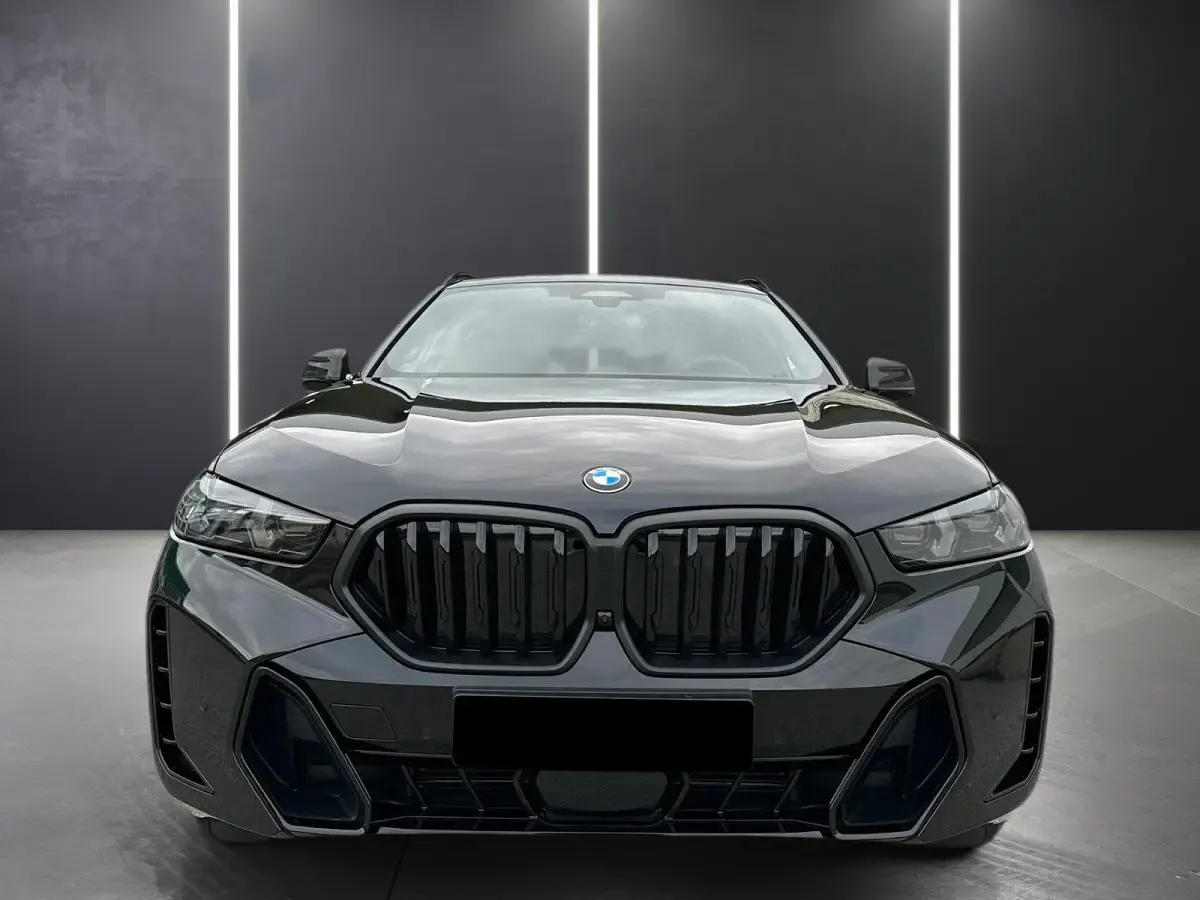 Gebraucht BMW X6 Comfort Edition 352 PS (258 kW) 2024 Schwarz SUV