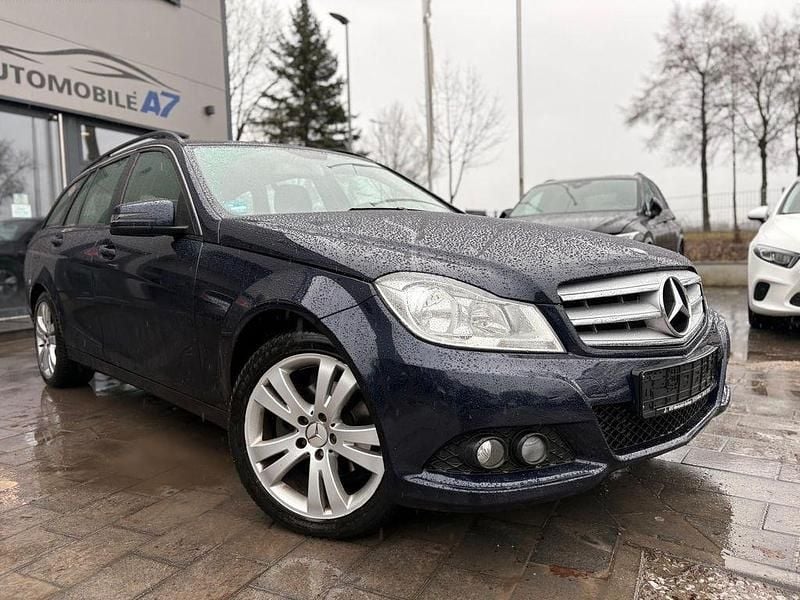Gebraucht Mercedes C180 120 PS (88 kW) 2012 Blau Kombi