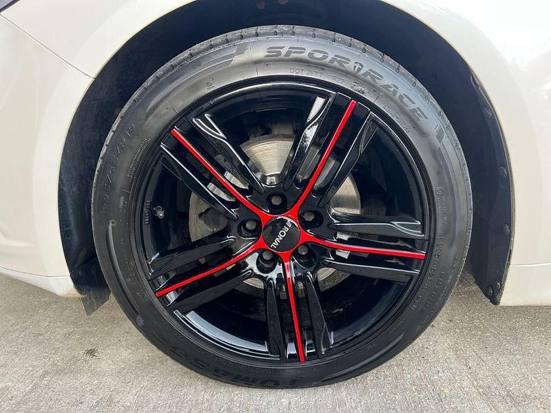 Gebraucht Ford Mondeo Titanium 179 PS (131 kW) 2017 Weiß Kombi