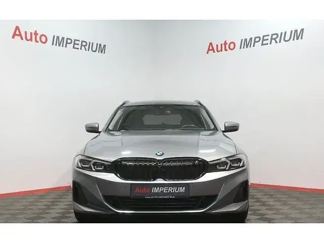 Gebraucht BMW 320 190 PS (139 kW) 2023 Grau Kombi