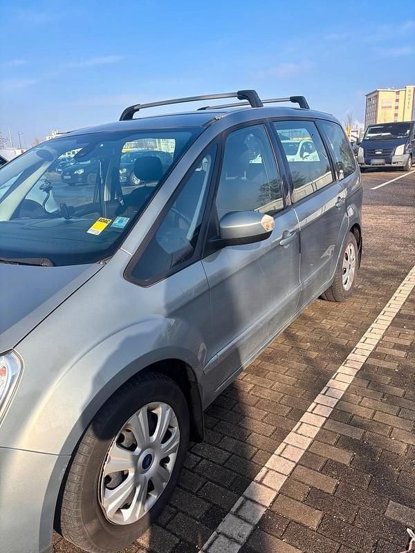 Gebraucht Ford Galaxy 140 PS (102 kW) 2008 Silber Van / Kleinbus