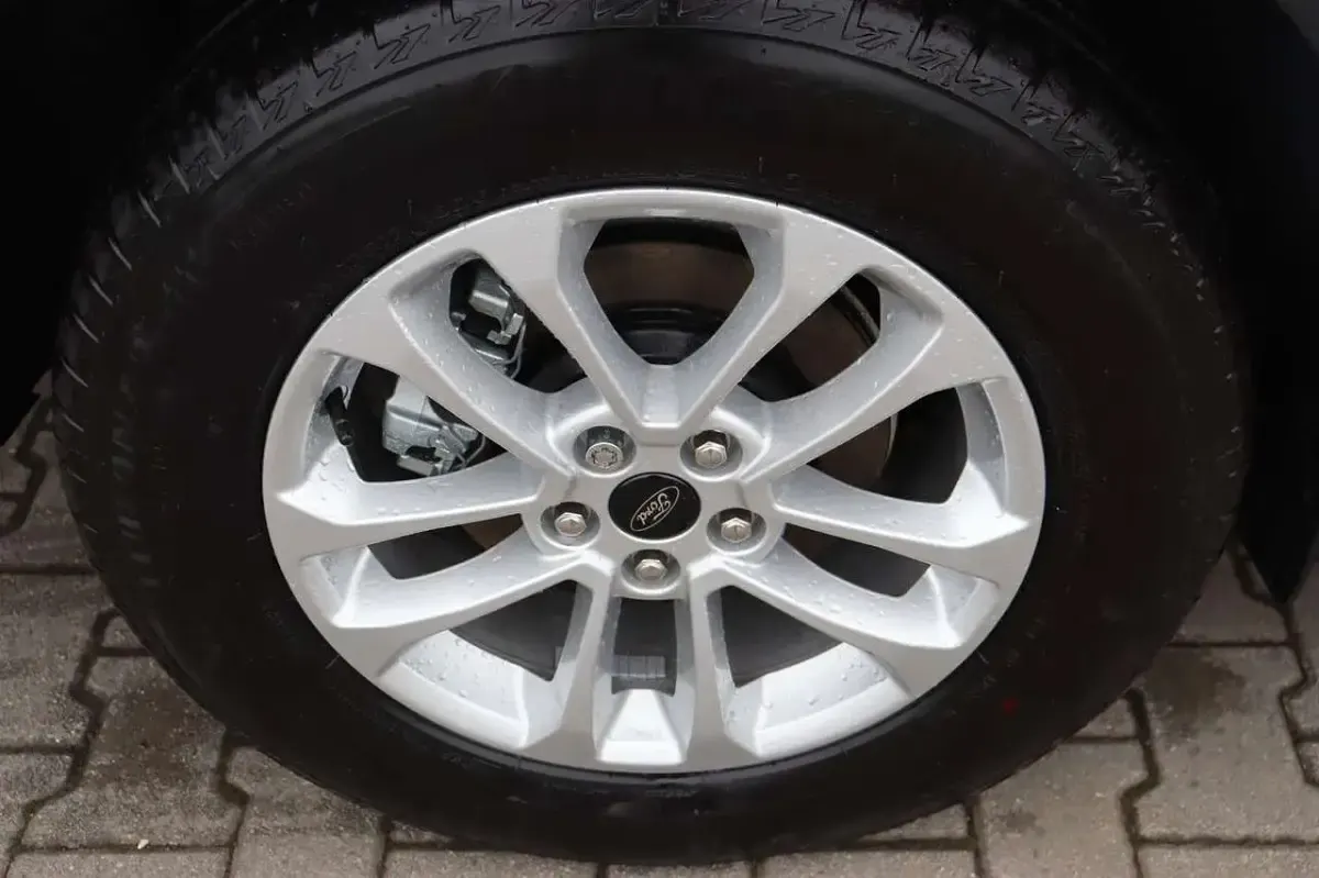 Neu Ford Kuga Titanium 186 PS (136 kW) 2026 Frozen white SUV