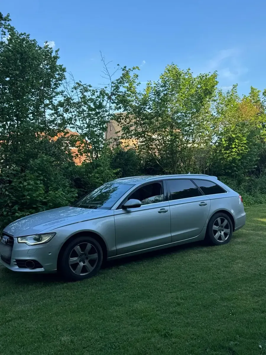 Gebraucht Audi A6 Ambiente 204 PS (150 kW) 2012 Silber Kombi