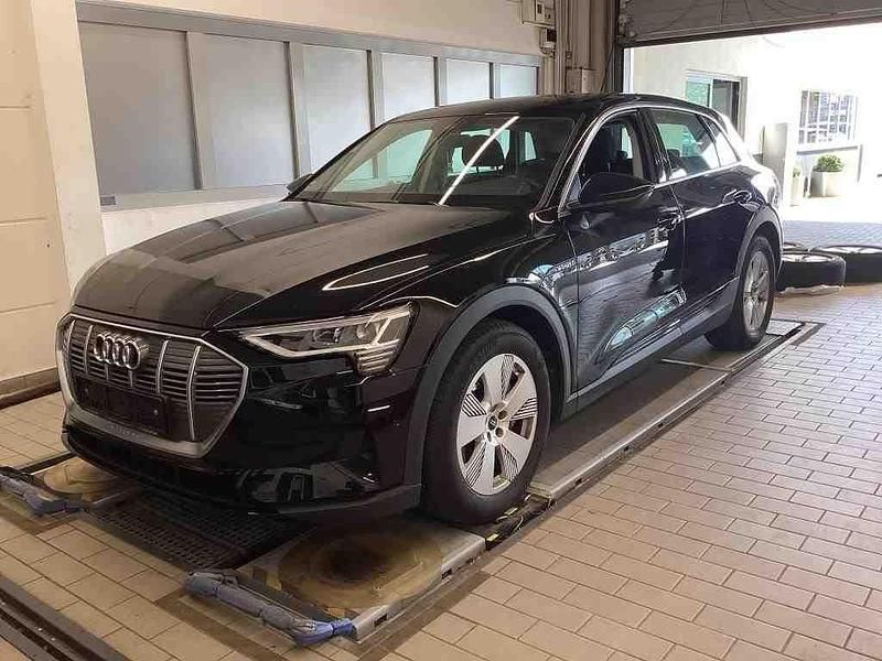 Schwarz Gebraucht 2022 Audi e-tron SUV | 28.900 € (Guter Preis) - Bild 1/3