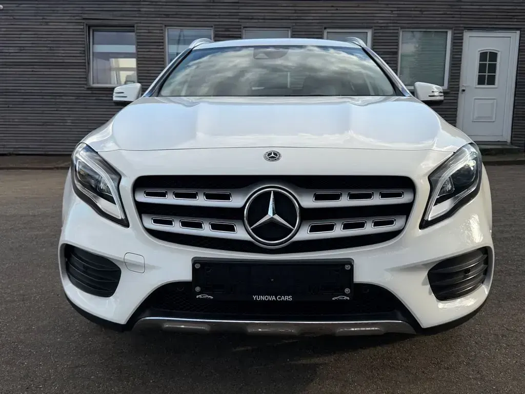 Gebraucht Mercedes GLA200 156 PS (114 kW) 2019 Weiß SUV