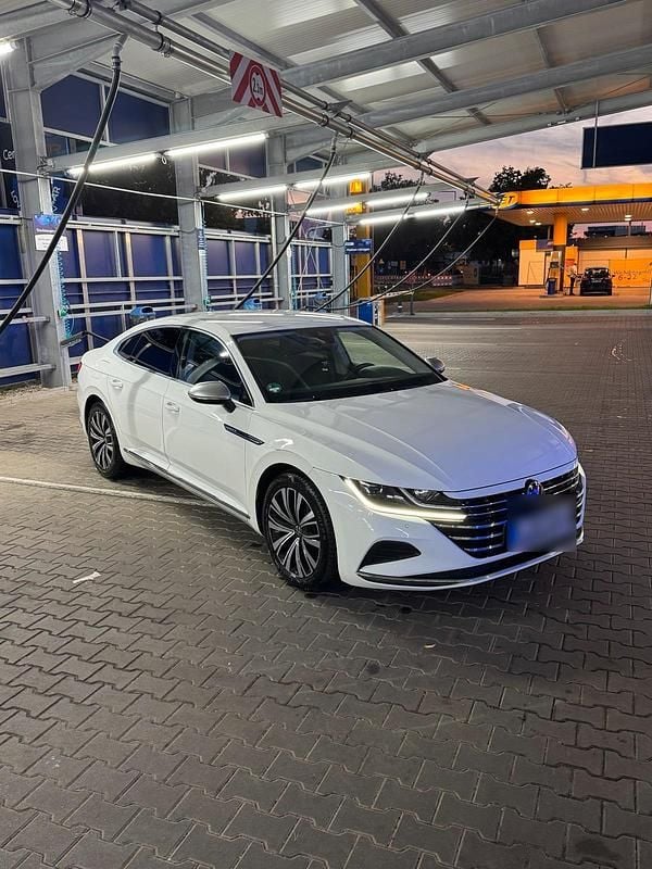 Weiß Gebraucht 2021 VW Arteon Limousine | 25.650 € (Guter Preis) - Bild 1/4