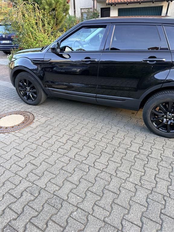 Gebraucht Land Rover Range Rover evoque 150 PS (110 kW) 2019 Schwarz SUV