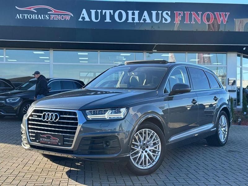 Daytonagrau Gebraucht 2015 Audi Q7 S-Line SUV | 34.490 € - Bild 1/4