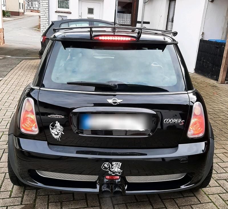 Schwarz Gebraucht 2006 Mini John Cooper Works Challenge Kleinwagen | 12.500 € (Etwas zu teuer) - Bild 1/4