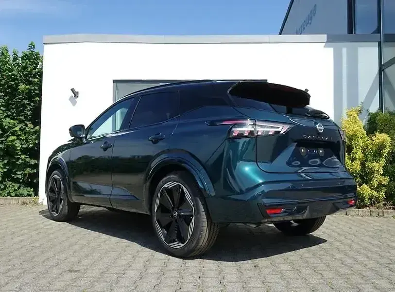 Neu Nissan Qashqai Tekna 158 PS (116 kW) 2026 Grün SUV