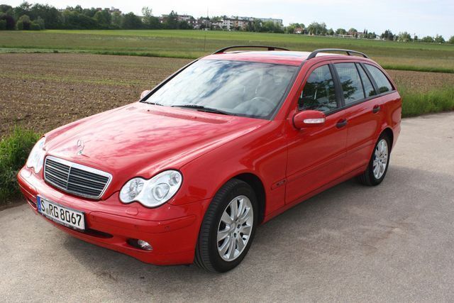 Rot Gebraucht 2002 Mercedes C180 Kombi | 6.400 € - Bild 1/4