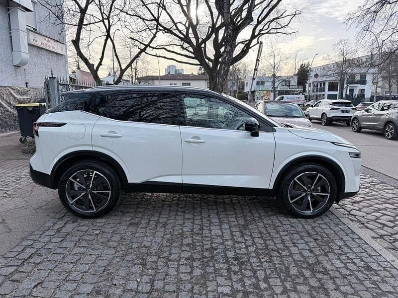 Gebraucht Nissan Qashqai Tekna 140 PS (102 kW) 2024 Weiß SUV