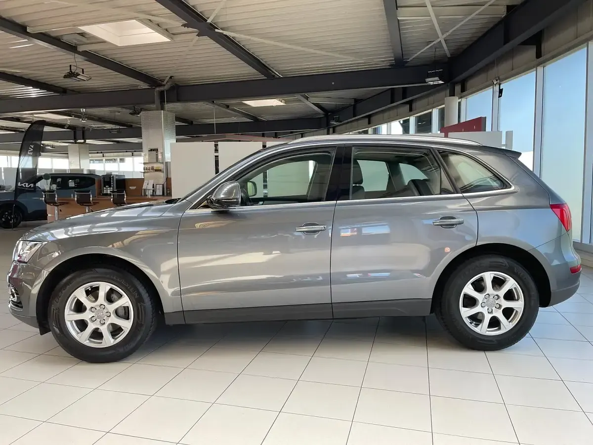 Gebraucht Audi Q5 Advanced 150 PS (110 kW) 2015 Monsungrau metallic SUV