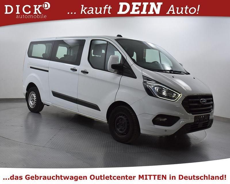 Weiß Gebraucht 2021 Ford Tourneo Trend Van / Kleinbus | 19.750 € (Guter Preis) - Bild 1/4