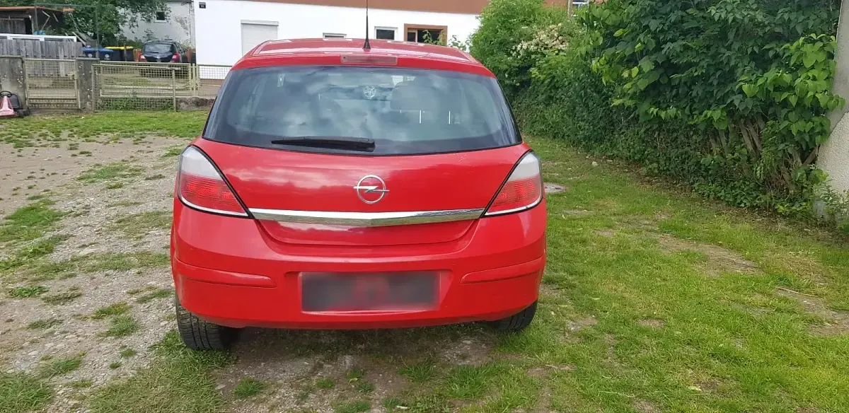 Gebraucht Opel Astra 105 PS (77 kW) 2005 Kleinwagen