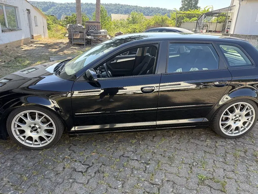 Gebraucht Audi A3 Ambiente 140 PS (102 kW) 2005 Schwarz Kleinwagen