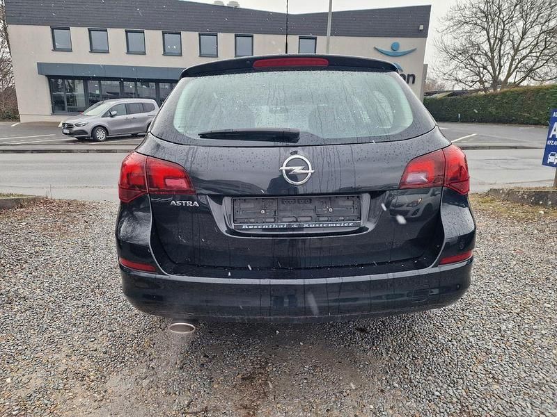 Gebraucht Opel Astra 120 PS (88 kW) 2011 Schwarz Kombi