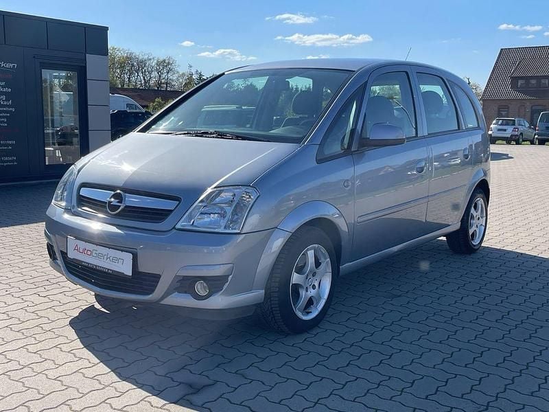 Usata Opel Meriva Edition 105 CV (77 kW) 2006 Argento Monovolume