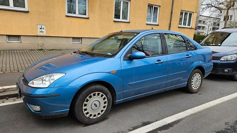 Gebraucht Ford Focus 130 PS (95 kW) 2002 Blau Limousine