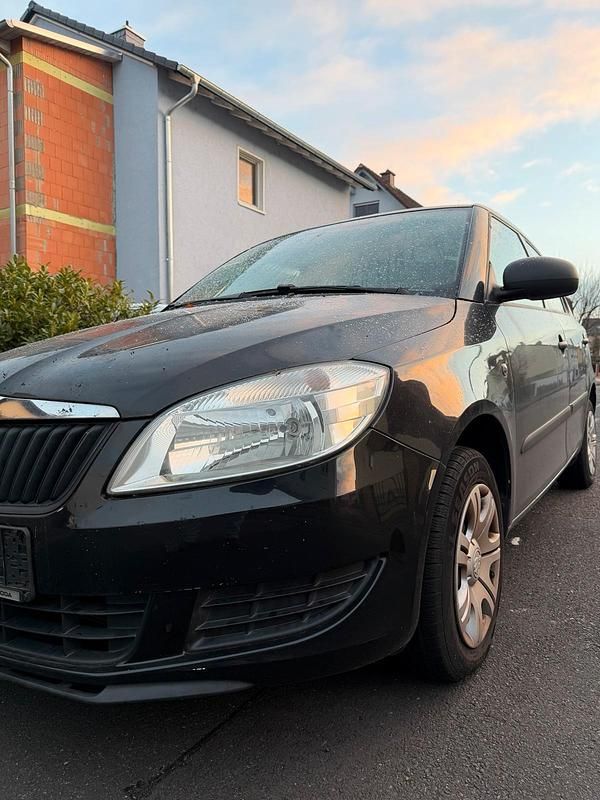 Gebraucht Skoda Fabia 70 PS (51 kW) 2013 Schwarz Kleinwagen