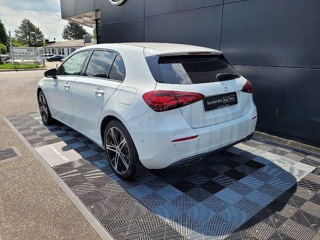Gebraucht Mercedes A200 Advanced 163 PS (119 kW) 2024 Weiß Kleinwagen