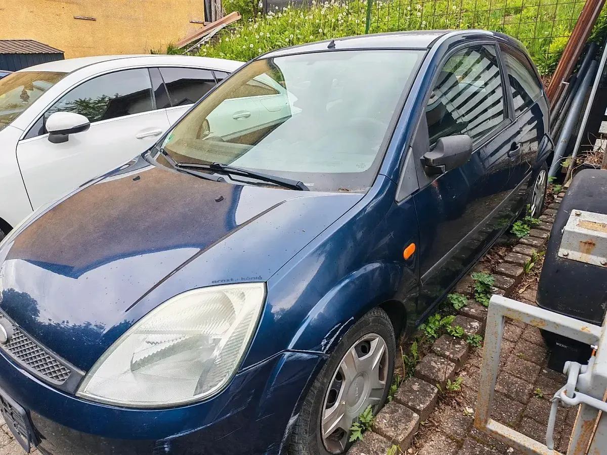 Gebraucht Ford Fiesta 100 PS (73 kW) 2005 Blau Kleinwagen