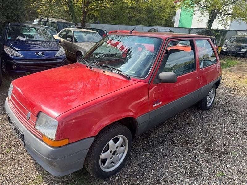 Używany Renault R5 58 KM (42 kW) 1989 Czerwony